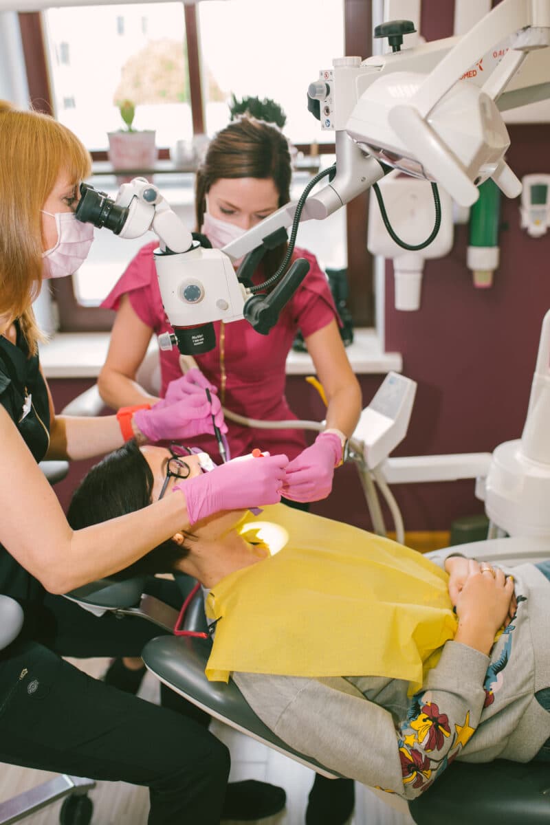 Zobu sakņu kanālu ārstēšana (endodontija)